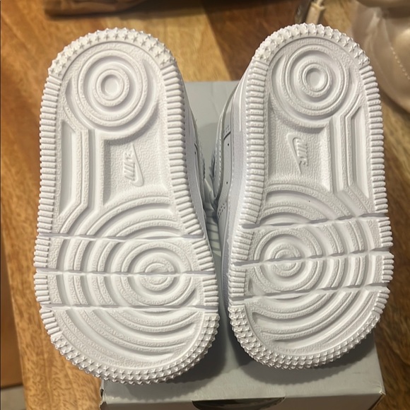 Nike Force 1 Low Easyon TD 4C White/White NIB Toddler Sneakers - Picture 4 of 4